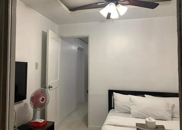 Birch Tower A9 Front Of Robinson Placerizal Park Appartement Manille